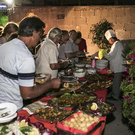 Oda ve Kahvaltı O' Funaro 3*